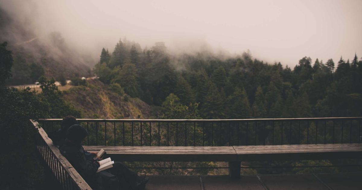 The Ethics of AI Personhood: Philosophical and Legal Considerations for Autonomous Agent Rights and Responsibilities