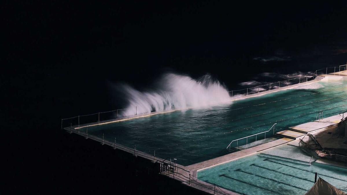 AI-Powered Supply Chain Optimization: Reinforcement Learning Approaches for Logistics and Inventory Management — illustration 1