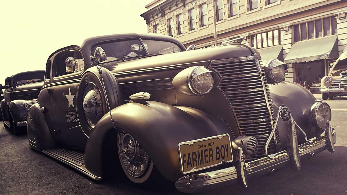 AI-Assisted Scientific Discovery: A Meta-Analysis of Large Language Models in Literature Review and Hypothesis Generation — illustration 1